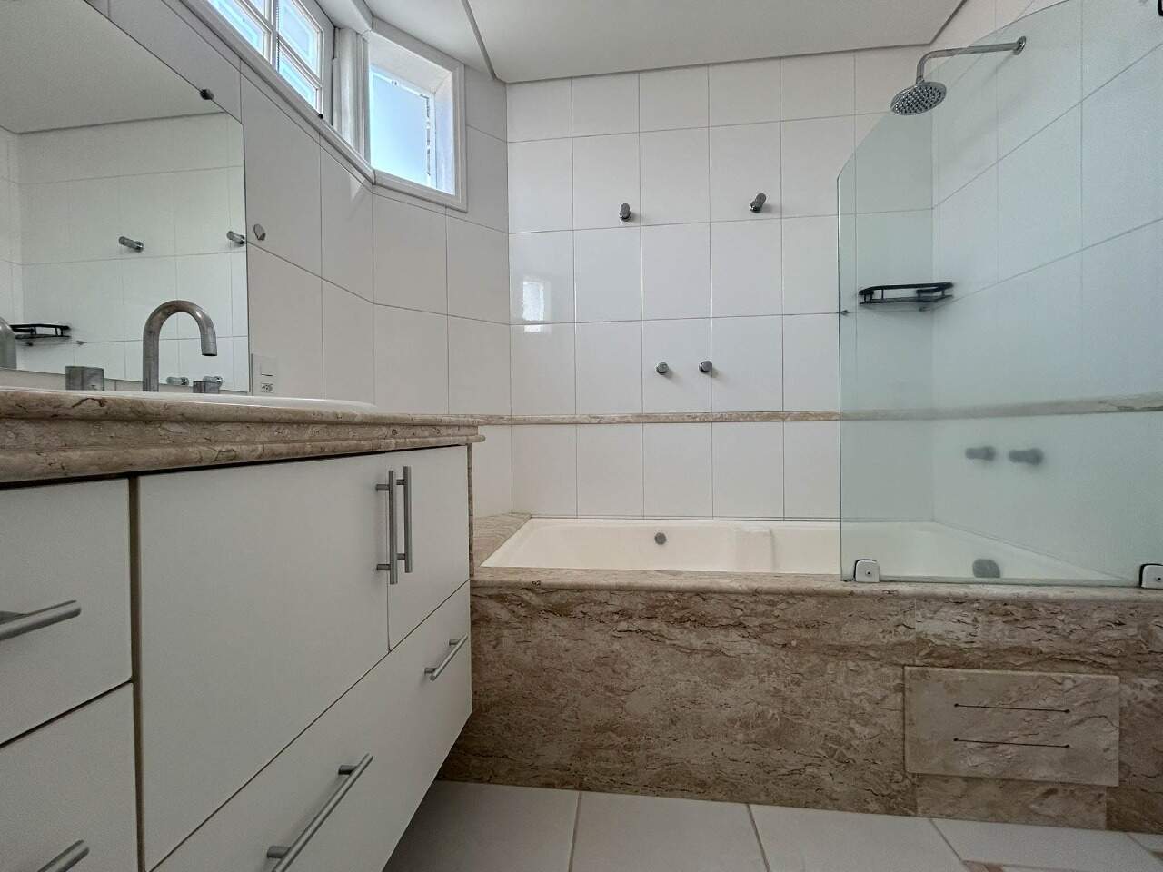 Casa no Condomínio Fechado Hermenegildo Milioni, em Salto disponível para para aluguel | Grupo Kaion: 