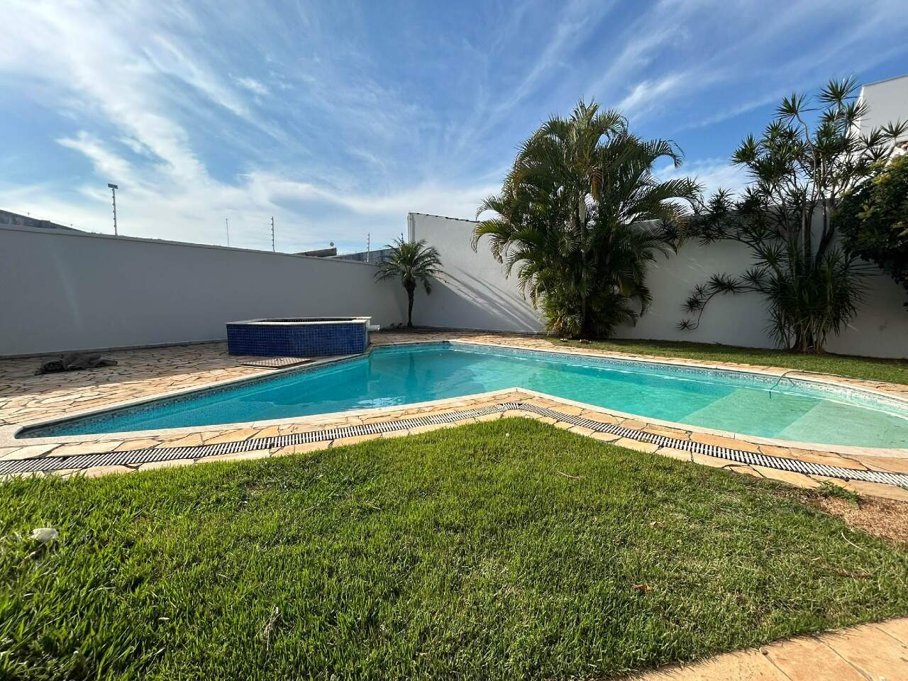 Casa no Condomínio Fechado Hermenegildo Milioni, em Salto disponível para para aluguel | Grupo Kaion: 