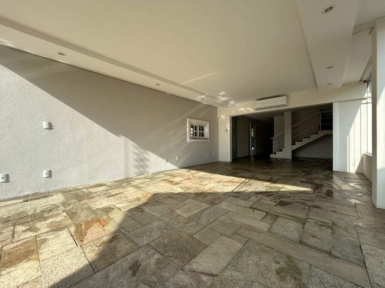 Casa no Condomínio Fechado Hermenegildo Milioni, em Salto disponível para para aluguel | Grupo Kaion: 