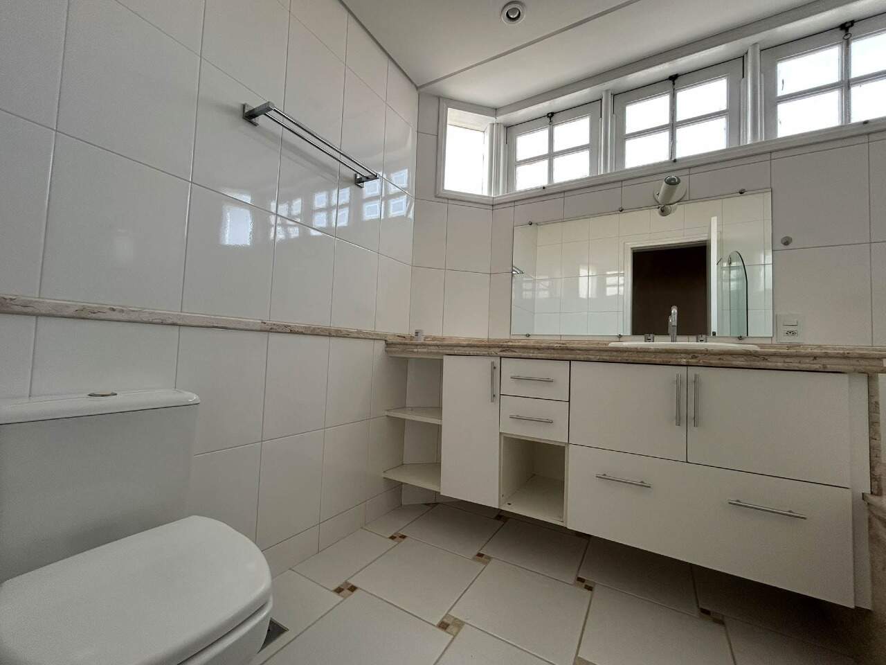 Casa no Condomínio Fechado Hermenegildo Milioni, em Salto disponível para para aluguel | Grupo Kaion: 