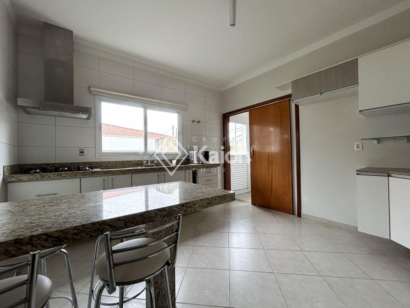 Casa no Condomínio Campos de Santo Antônio, em Itu disponível para para aluguel | Grupo Kaion: 