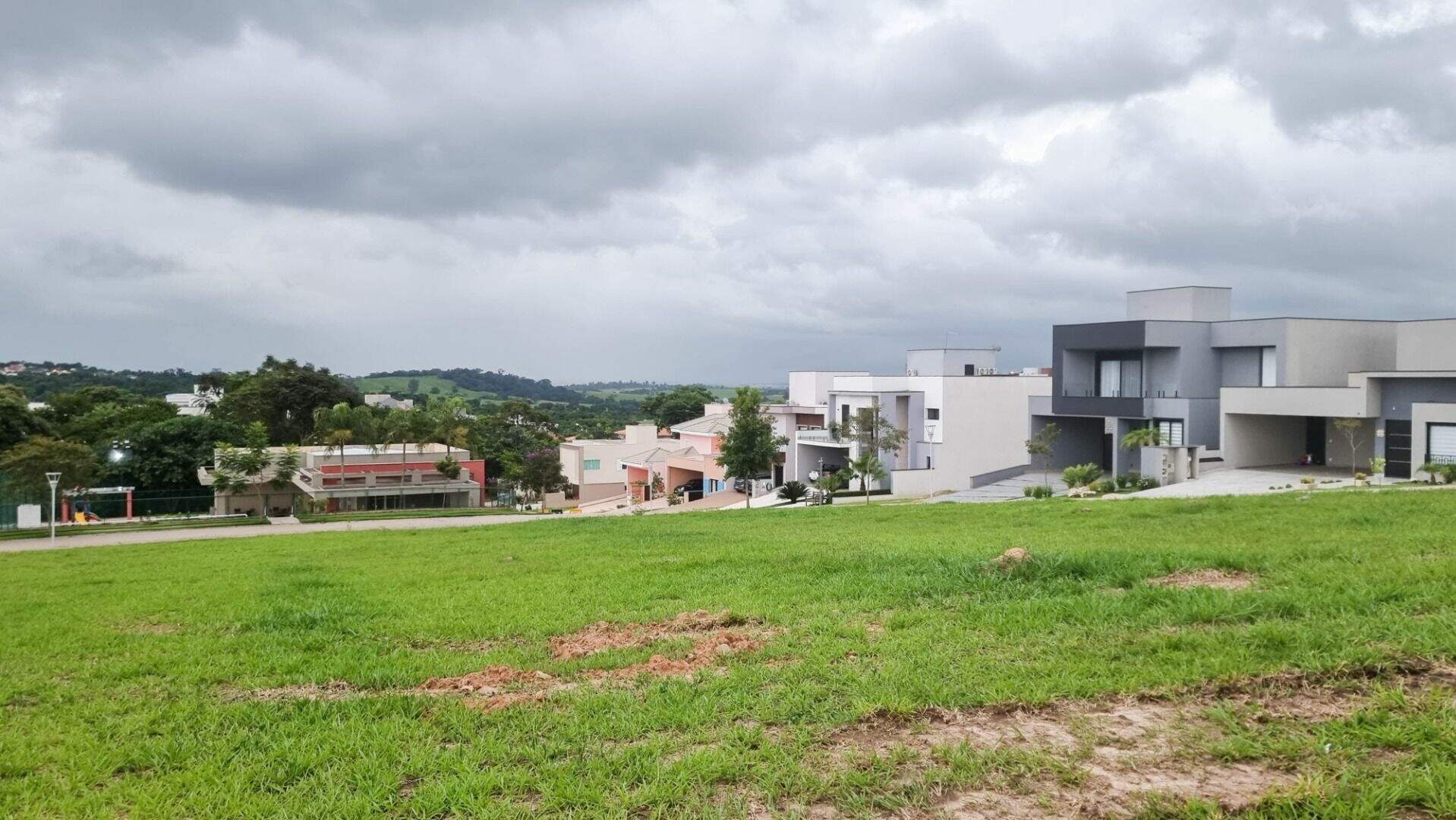 Terreno no Brasil, em Itu disponível para à venda | Grupo Kaion: Terreno à venda em Itu no Condomínio Vila dos Manacás