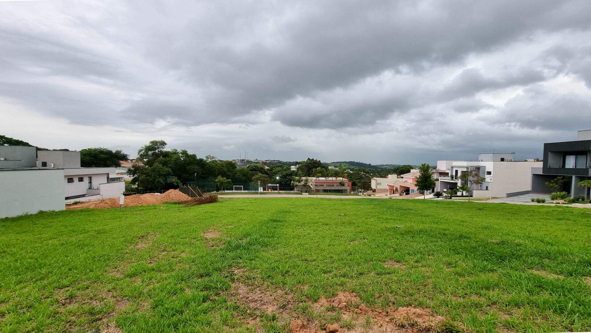 Terreno no Brasil, em Itu disponível para à venda | Grupo Kaion: Terreno à venda em Itu no Condomínio Vila dos Manacás