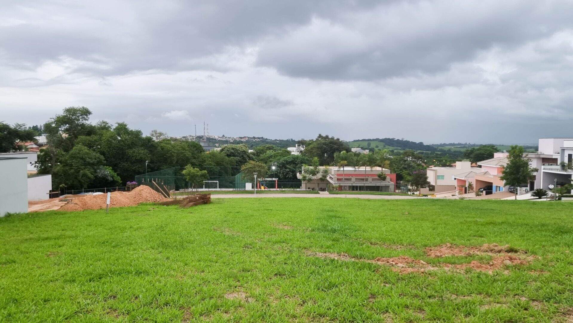 Terreno no Brasil, em Itu disponível para à venda | Grupo Kaion: Terreno à venda em Itu no Condomínio Vila dos Manacás