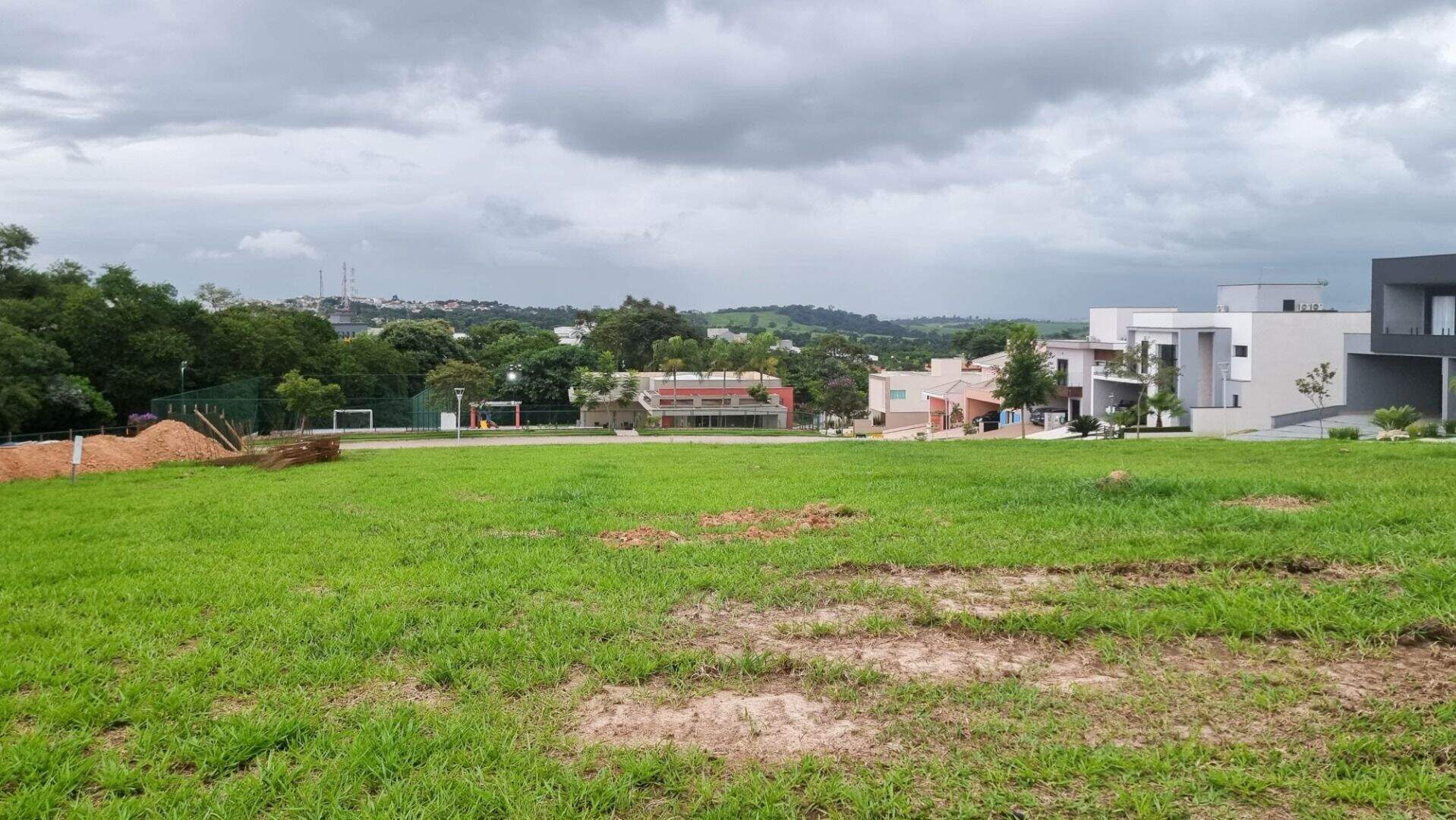 Terreno no Brasil, em Itu disponível para à venda | Grupo Kaion: Terreno à venda em Itu no Condomínio Vila dos Manacás