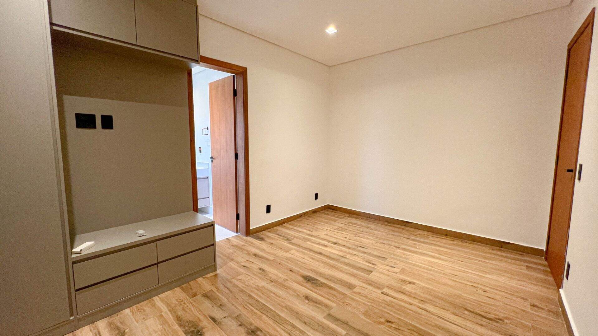 Casa no Condomínio Villas do Golfe, em Itu disponível para à venda | Grupo Kaion: 