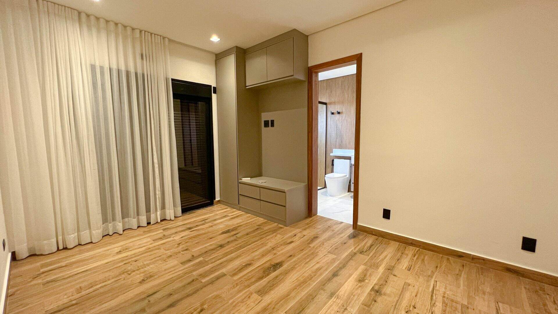 Casa no Condomínio Villas do Golfe, em Itu disponível para à venda | Grupo Kaion: 