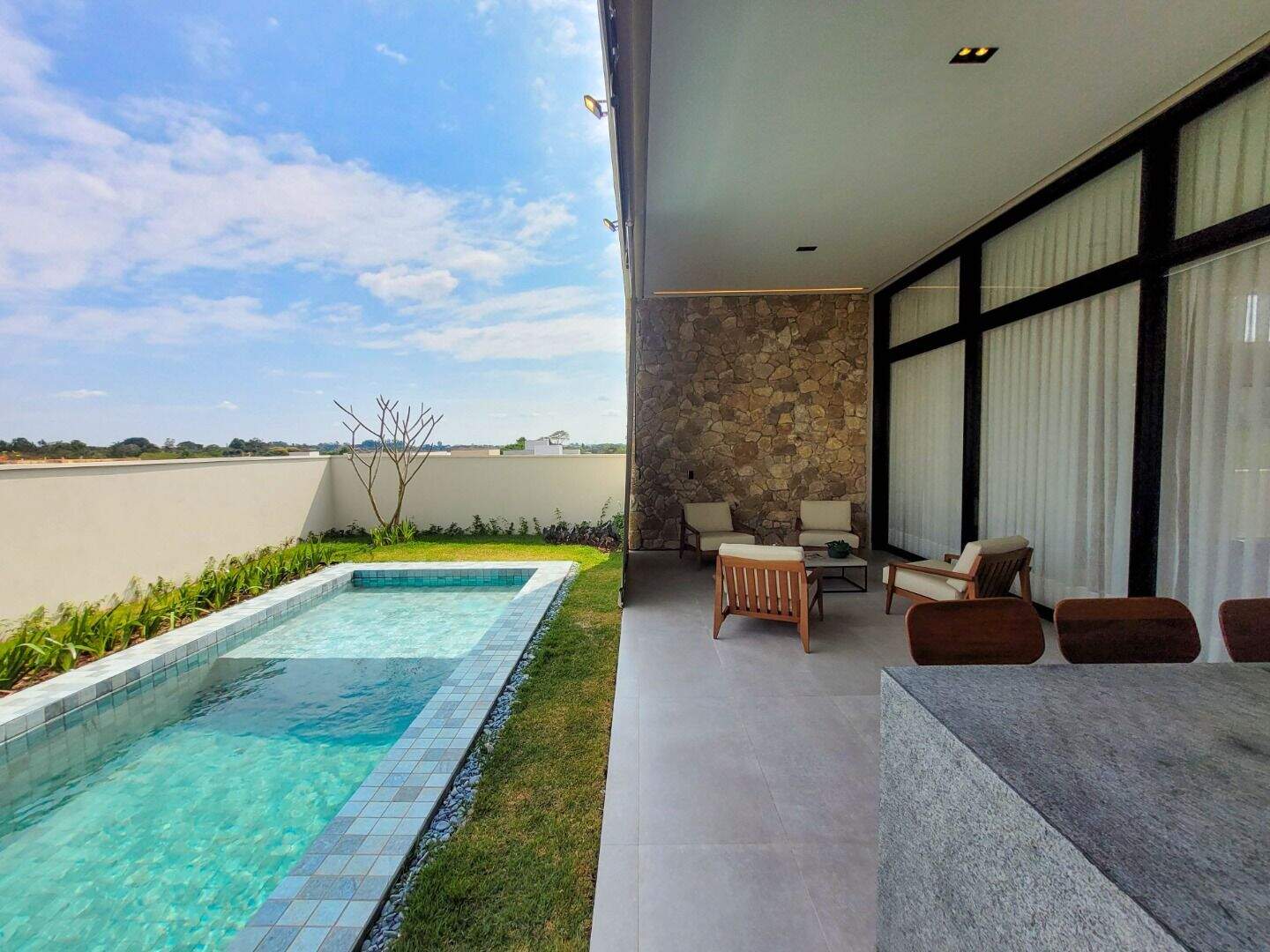 Casa no Condomínio Villas do Golfe, em Itu disponível para à venda | Grupo Kaion: Casa em Itu - Condomínio Villas do Golfe