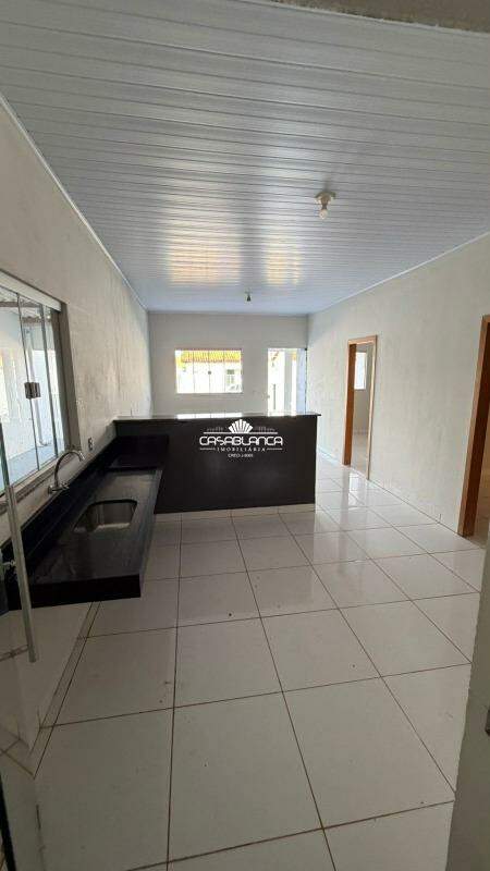 Casa para aluguel no Primavera III: 