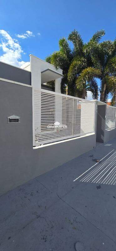 Casa à venda no Jardim Veneza: 