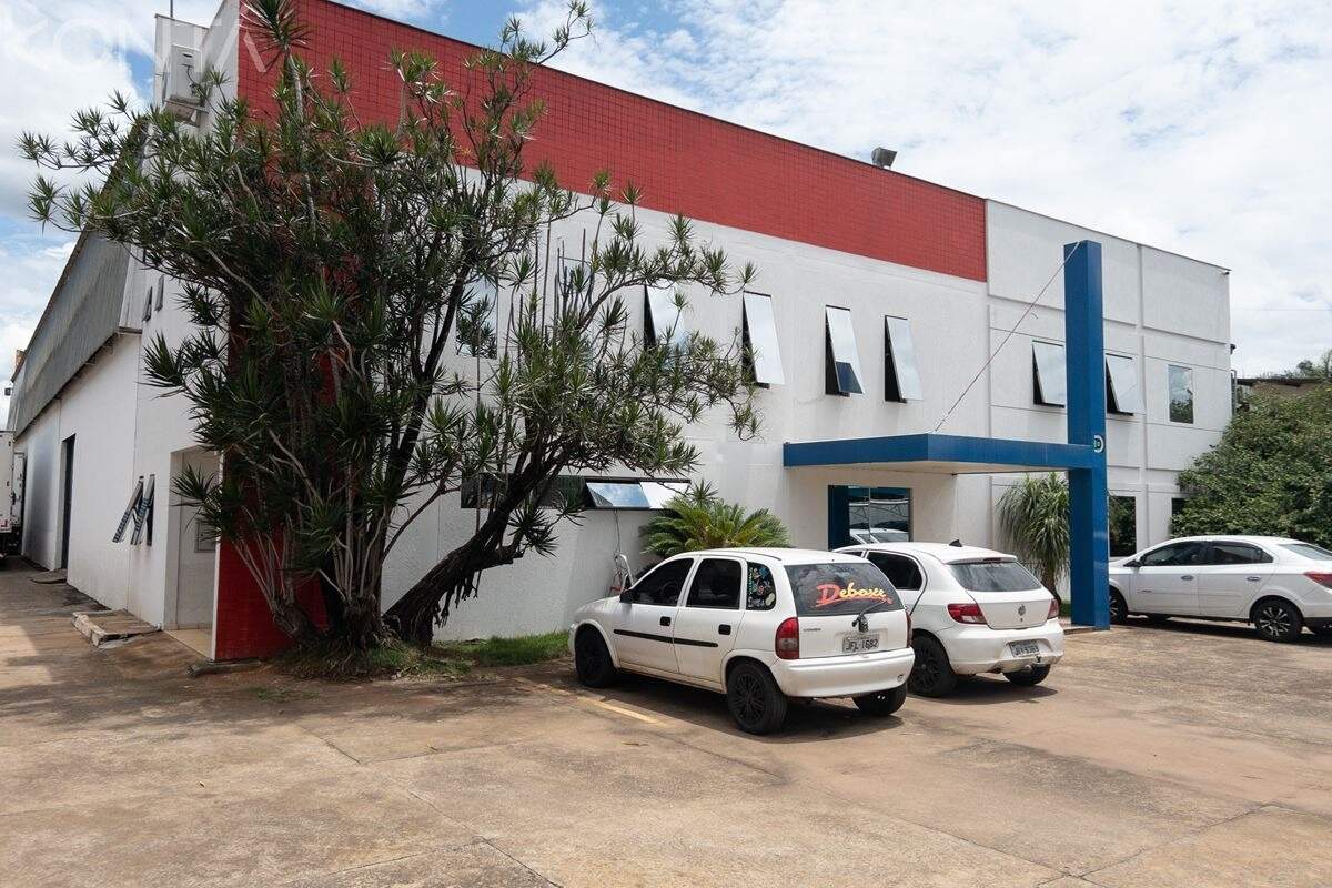 Galpão para aluguel no Zona Industrial (Guará): 