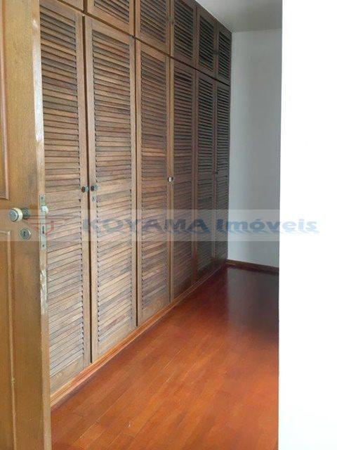 Sobrado à venda no Bosque da Saúde: 