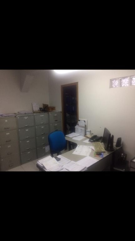 Prédio à venda no Centro: 