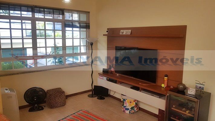 Sobrado à venda no Saúde: 