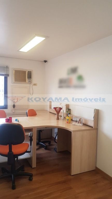 Sala à venda no Saúde: 