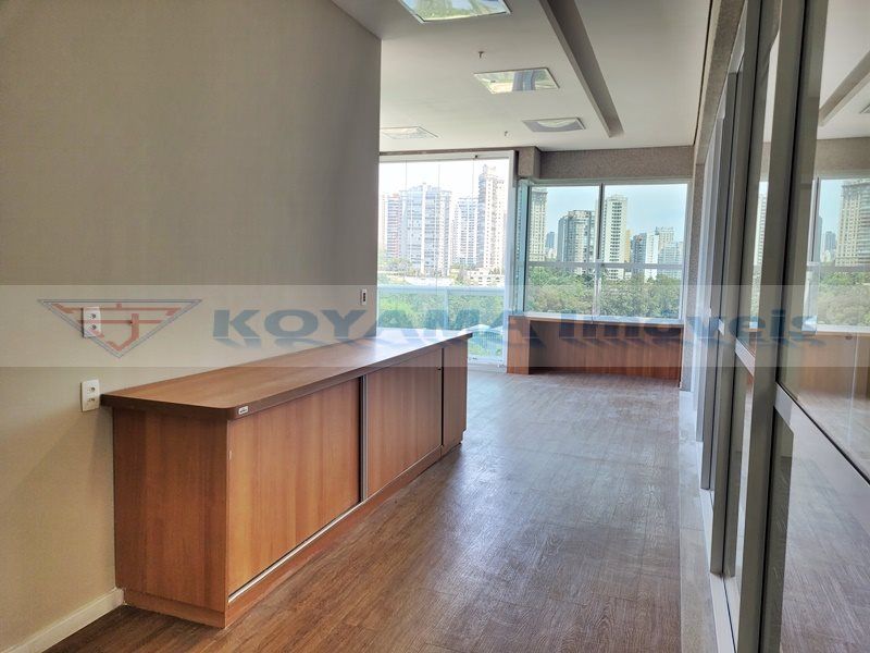 Sala à venda no Chácara Santo Antônio: 