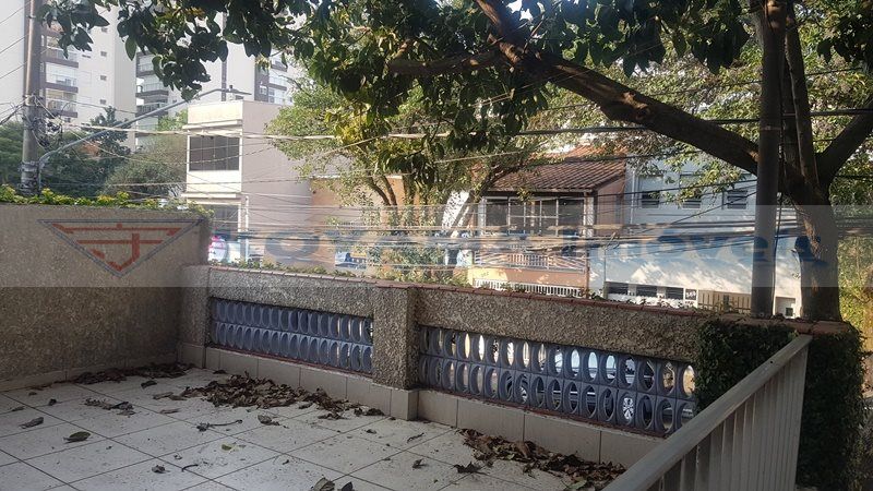 Sobrado à venda no Chácara Inglesa: 