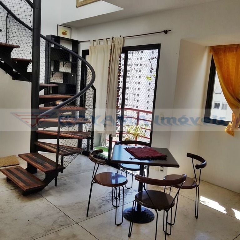 Apartamento Duplex à venda no Moema: 