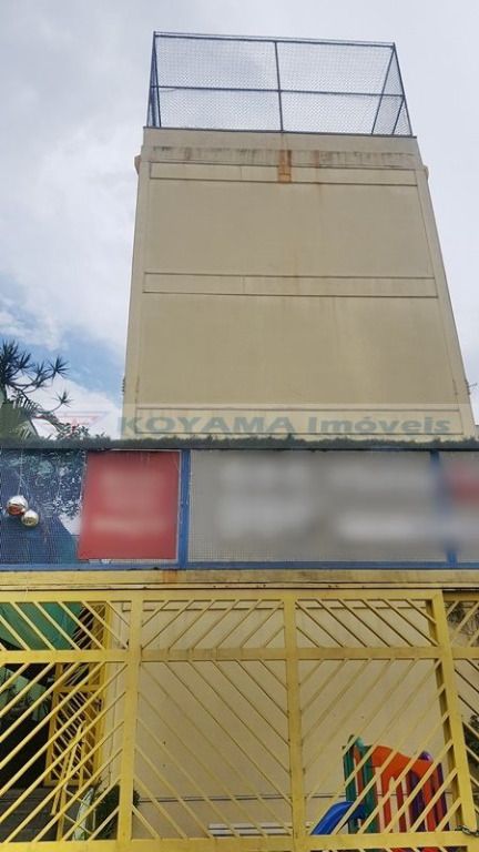 Prédio à venda no Vila Gumercindo: 