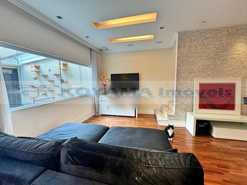 Sobrado à venda no Vila Gumercindo: 