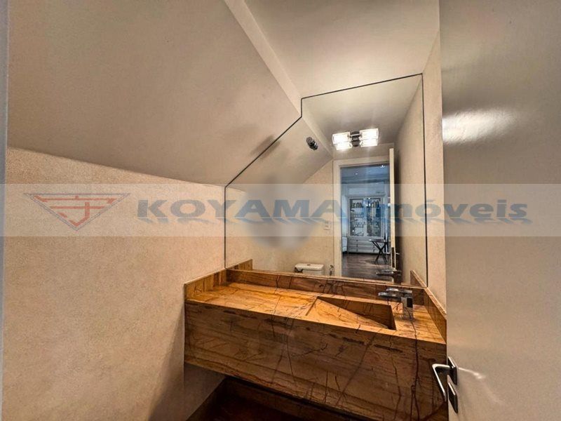 Sobrado à venda no Vila Gumercindo: 