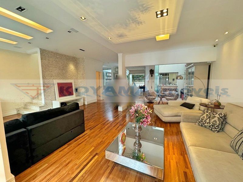 Sobrado à venda no Vila Gumercindo: 