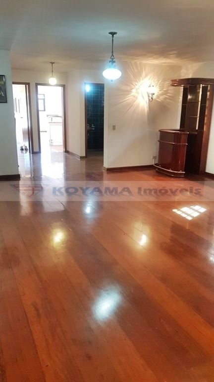 Sobrado à venda no Bosque da Saúde: 