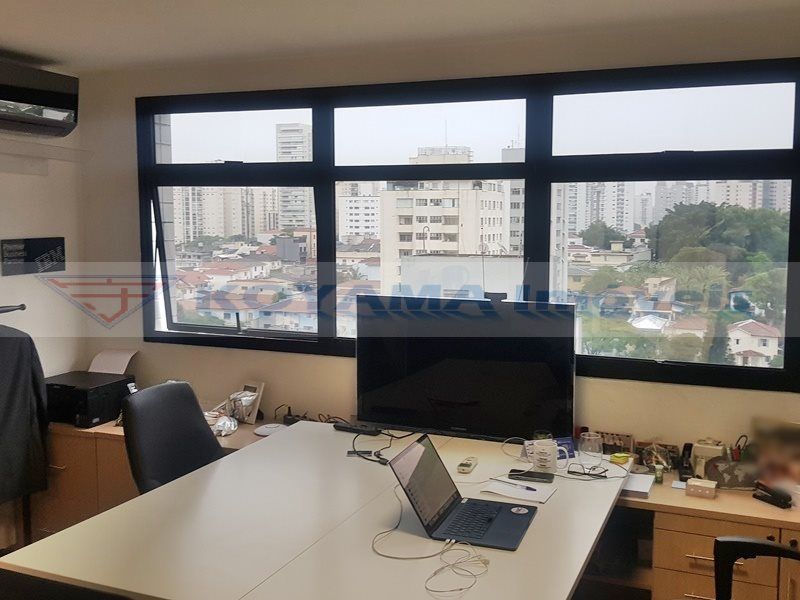 Sala à venda no Bosque da Saúde: 