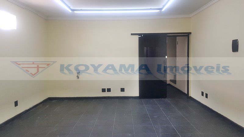 Sala para aluguel no Saúde: 