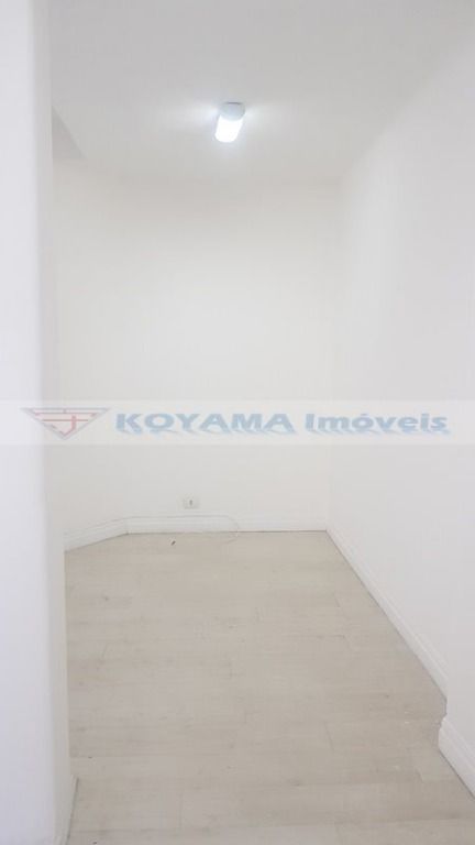 Sala para aluguel no Saúde: 