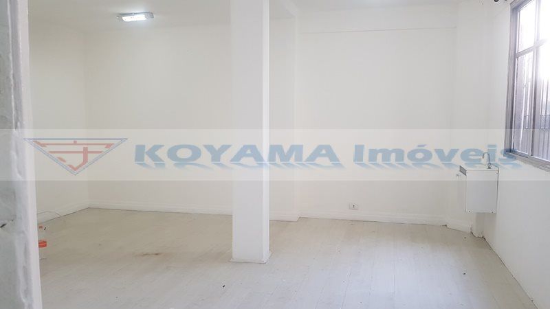 Sala para aluguel no Saúde: 