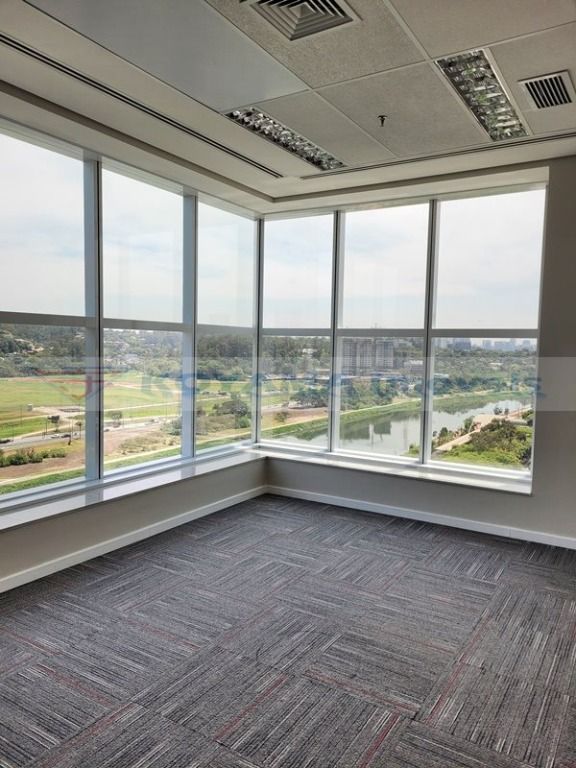 Sala para aluguel no Chácara Santo Antônio: 