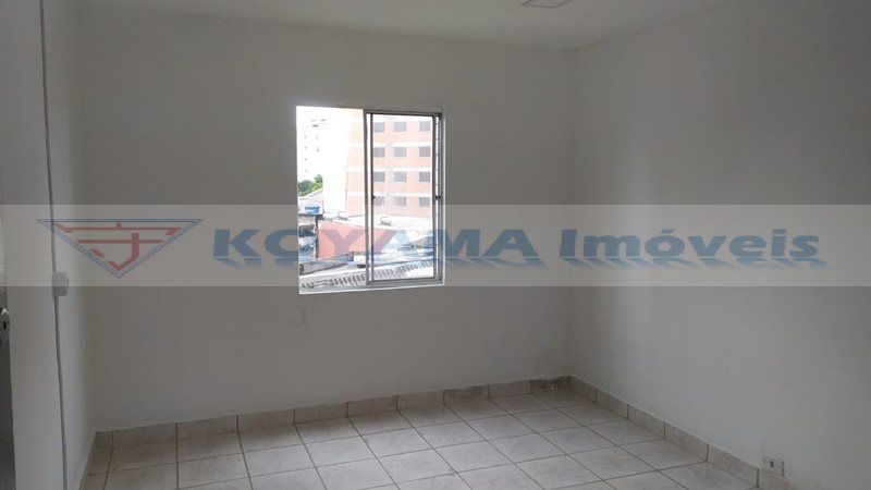 Sala para aluguel no Saúde: 