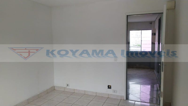 Sala para aluguel no Saúde: 