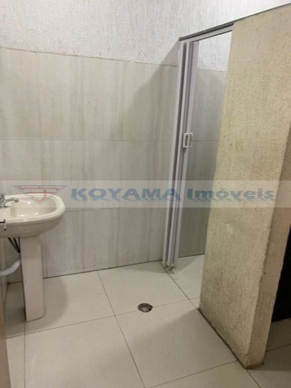 Salão para aluguel no Parque das Américas: 