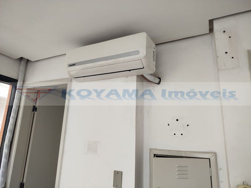 Sala para aluguel no Saúde: 