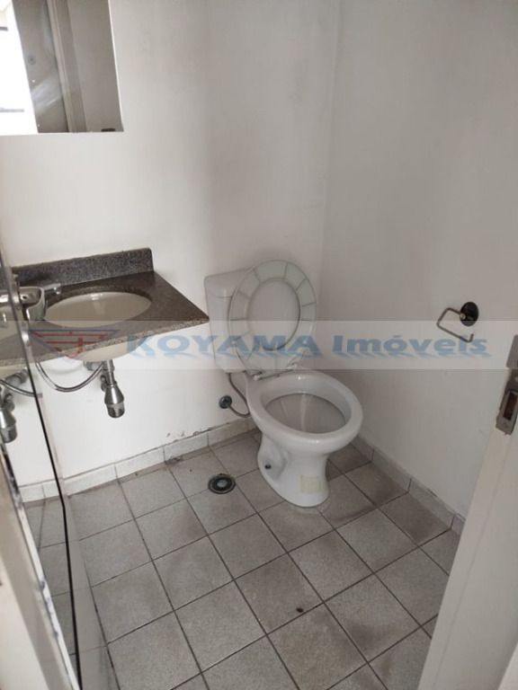 Sala para aluguel no Saúde: 