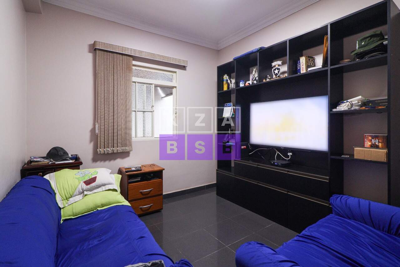 Casa à venda no Guará I: 