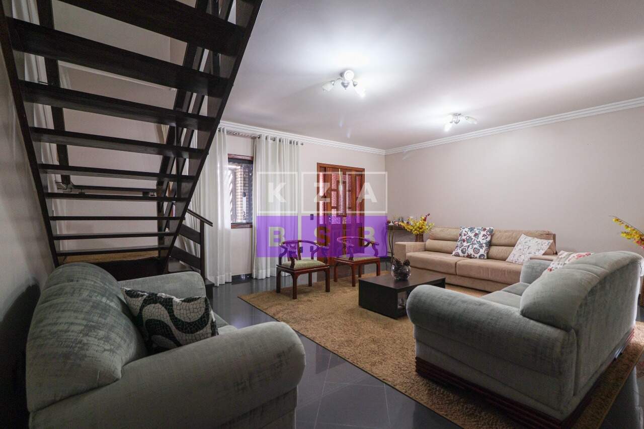 Casa à venda no Guará I: 