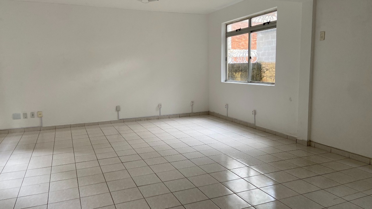 Sala para aluguel no Setor Bueno: 