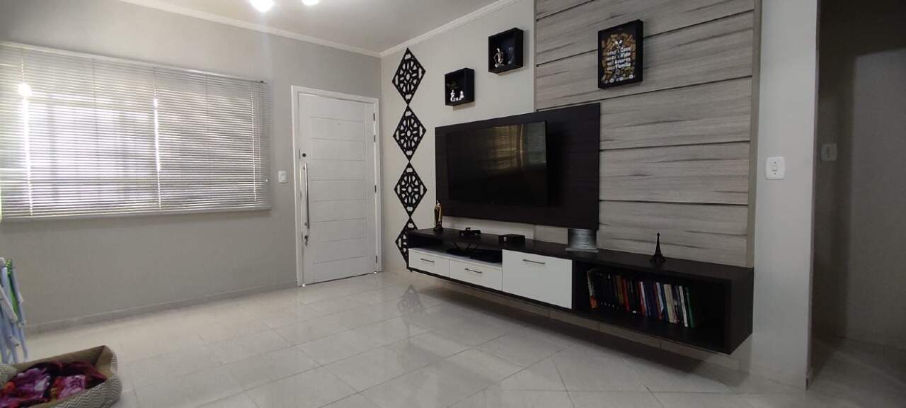 Casa à venda com 2 quartos, 124m² - Foto 3