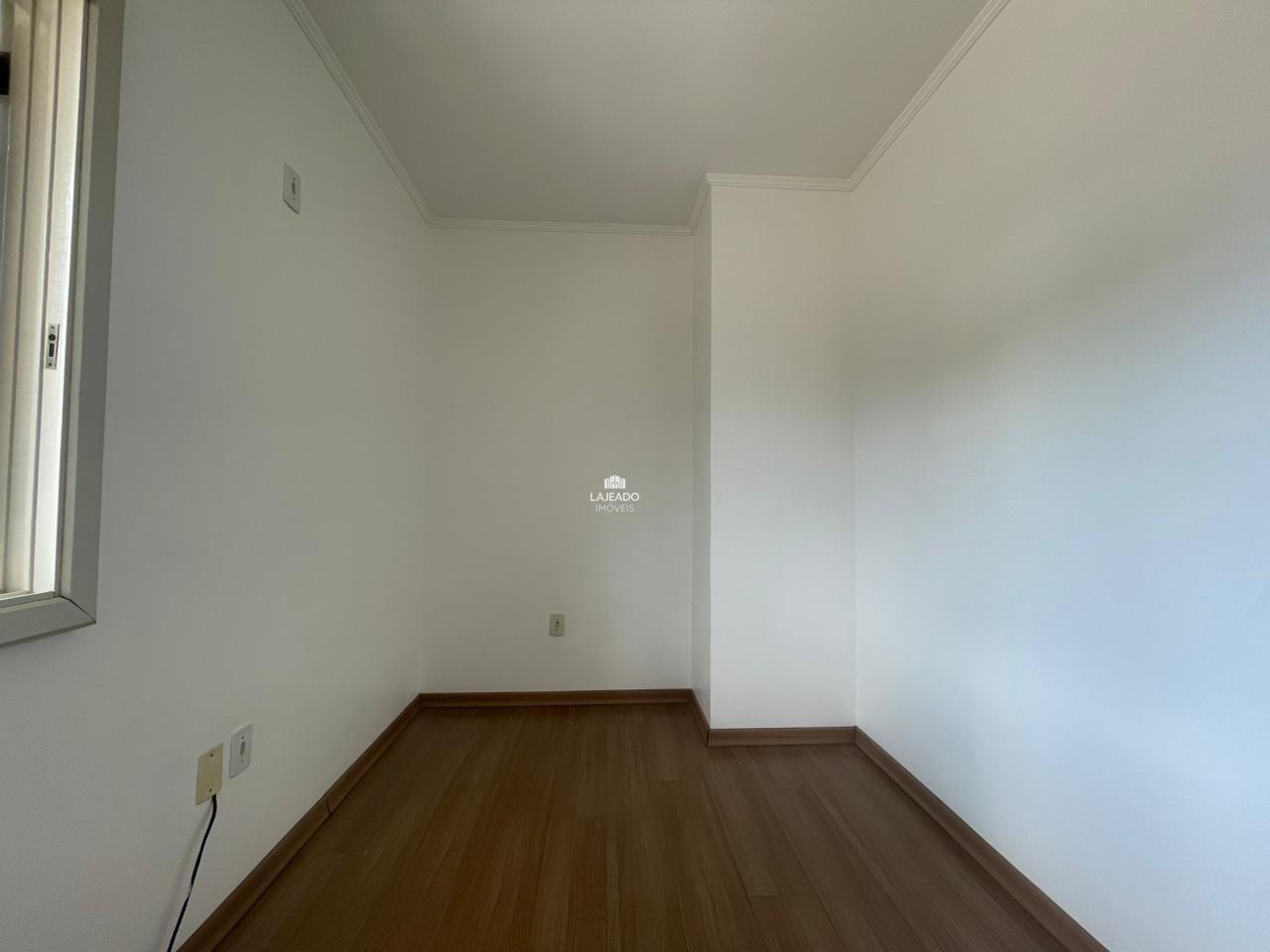 Sobrado para aluguel no Universitário: 