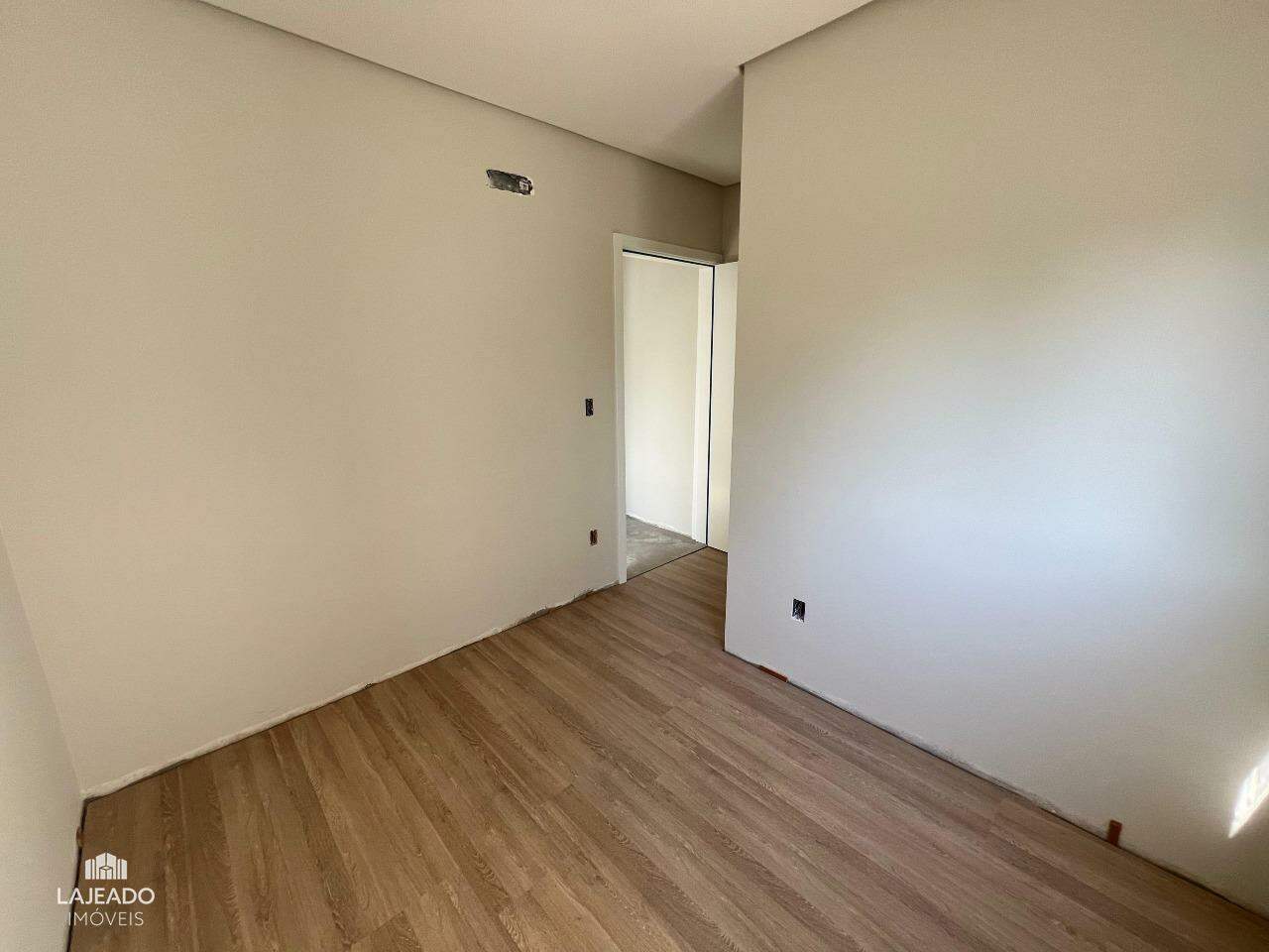 Apartamento à venda com 2 quartos, 61m² - Foto 8