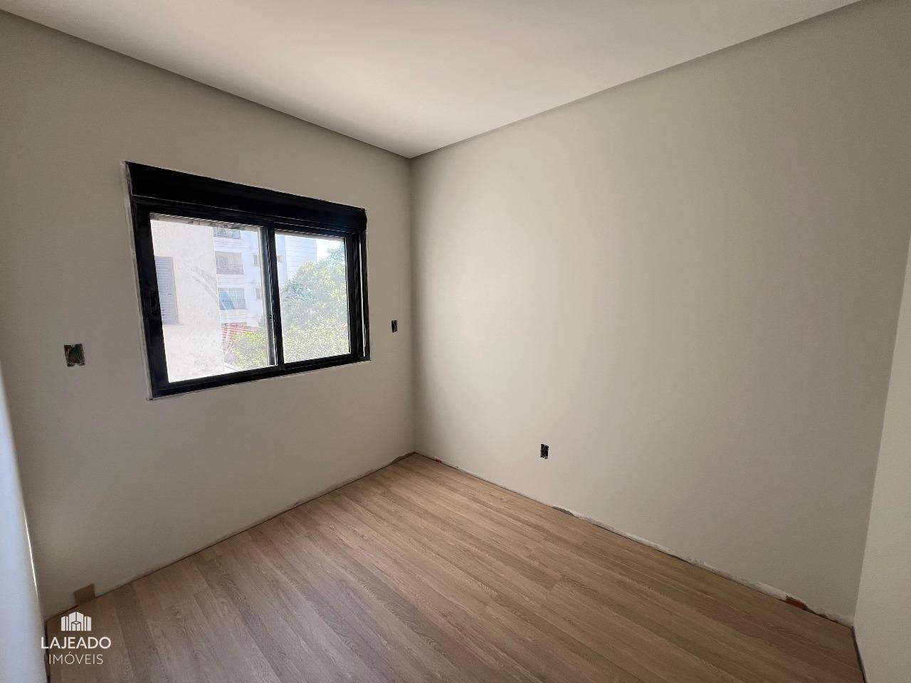 Apartamento à venda com 2 quartos, 61m² - Foto 11