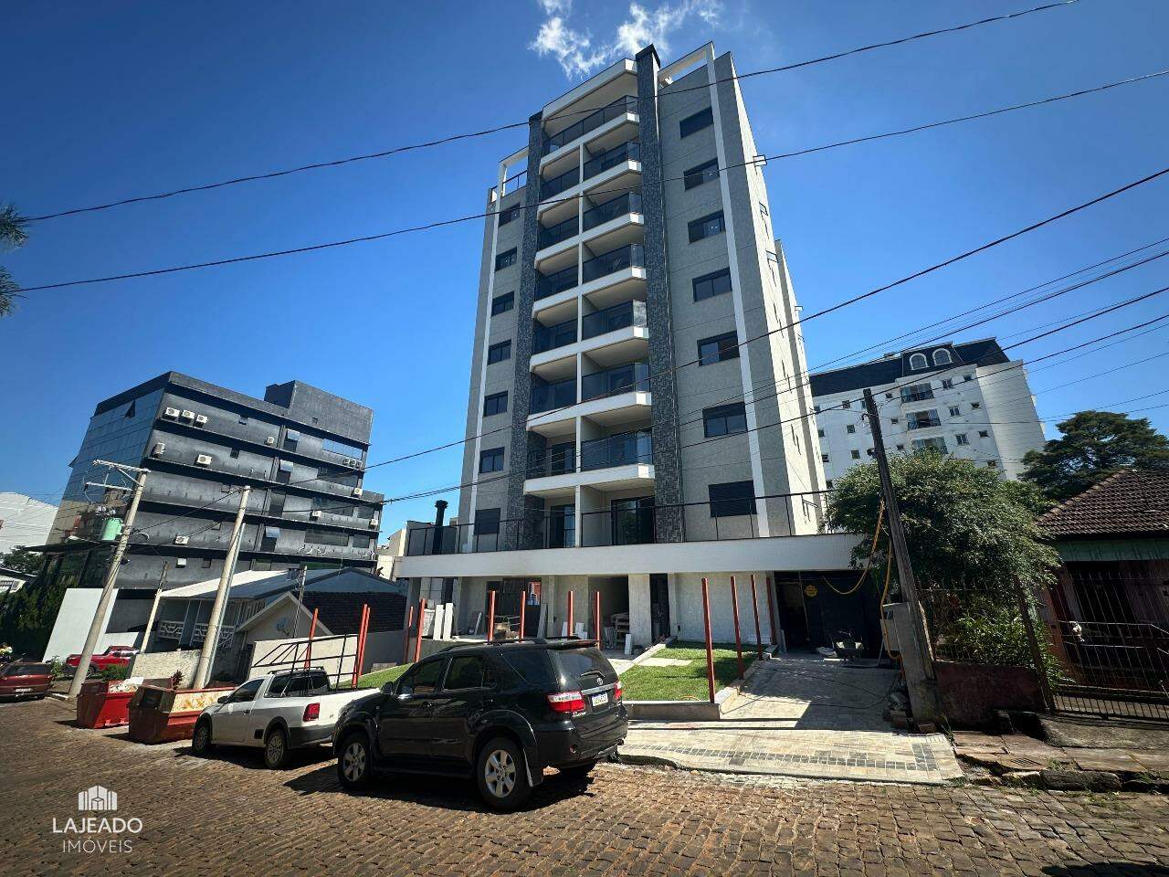 Apartamento à venda com 2 quartos, 61m² - Foto 1