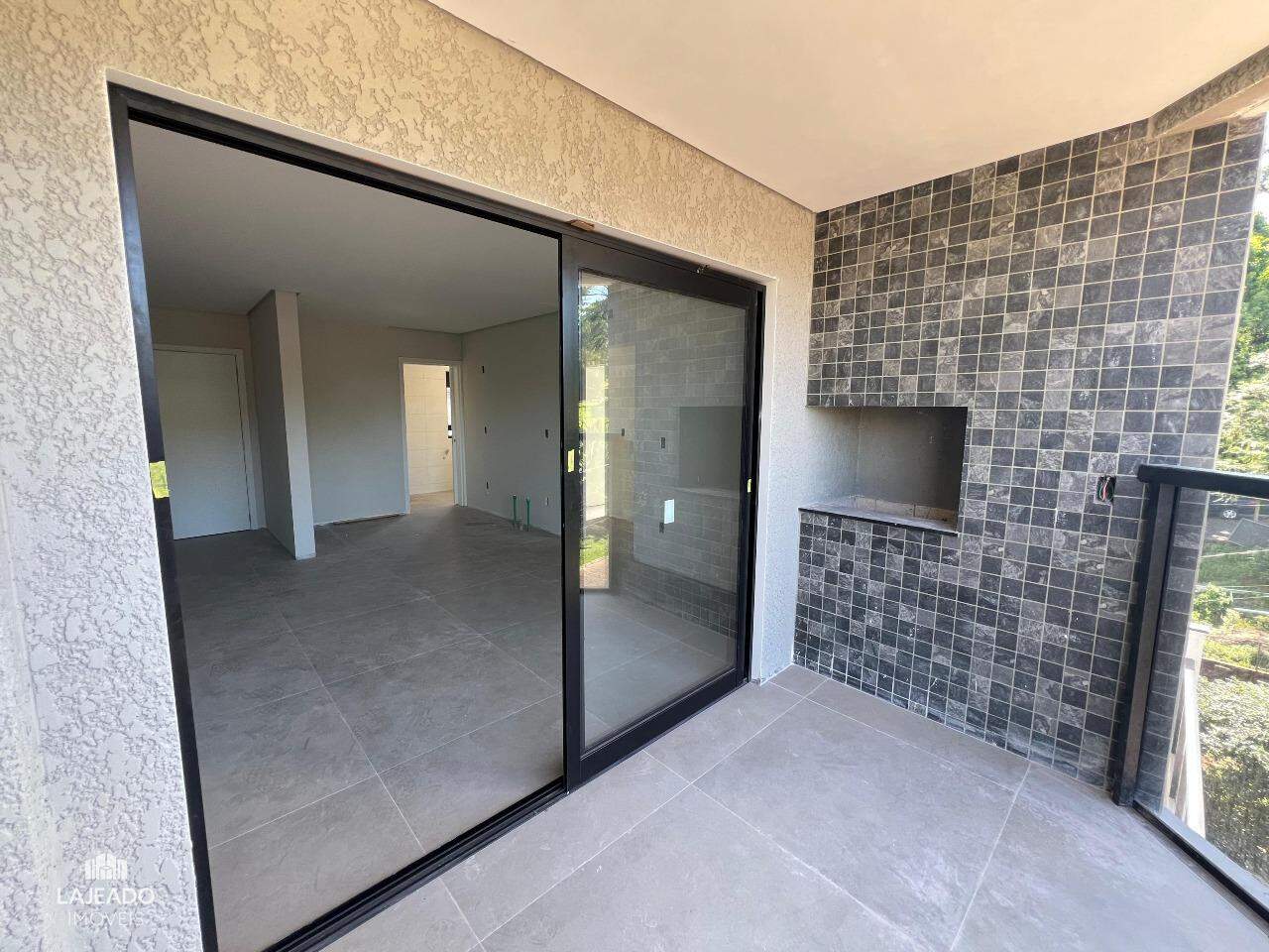 Apartamento à venda com 2 quartos, 61m² - Foto 15