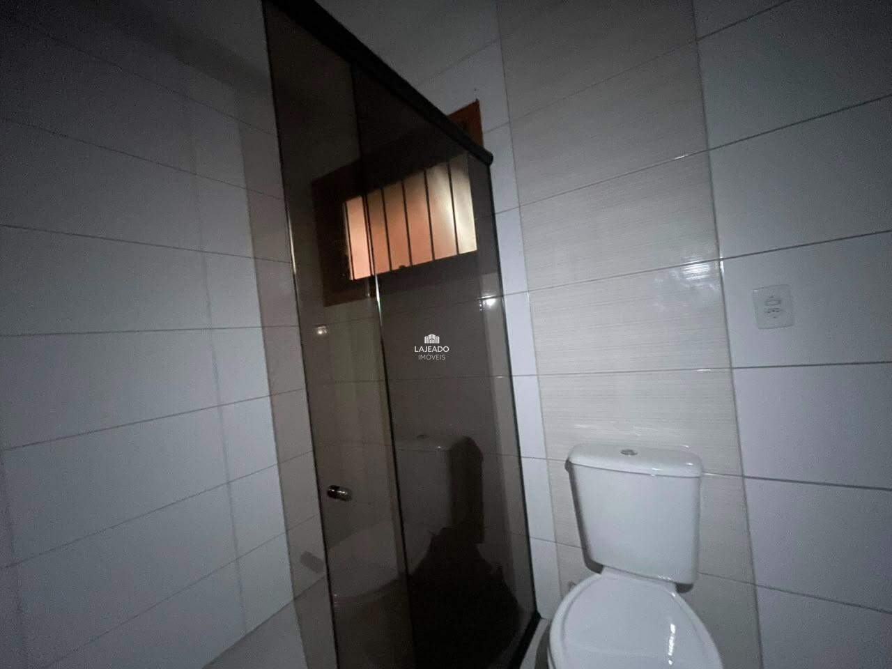 Sobrado para aluguel no Barra da Forqueta: 