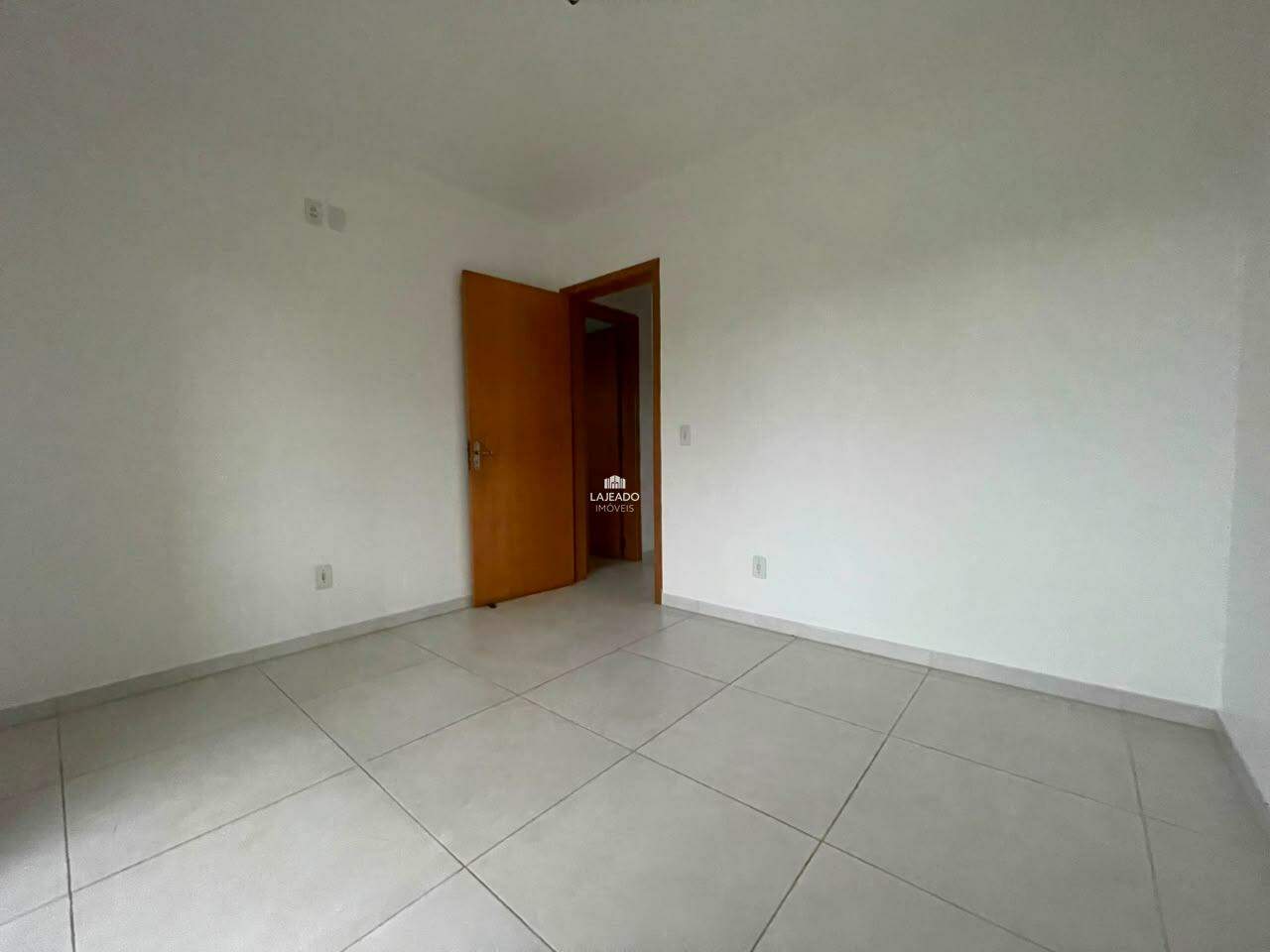 Sobrado para aluguel no Barra da Forqueta: 