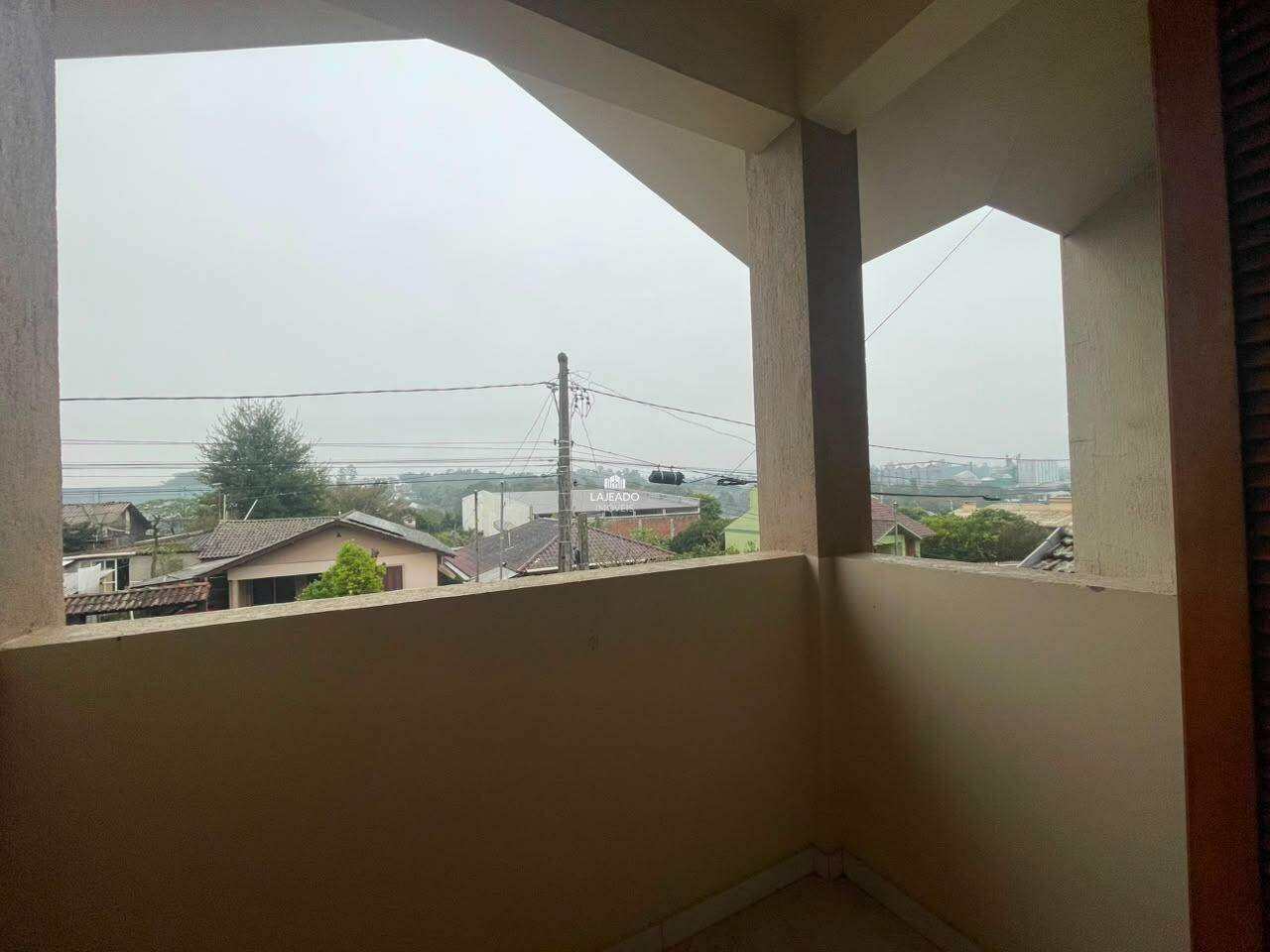 Sobrado para aluguel no Barra da Forqueta: 