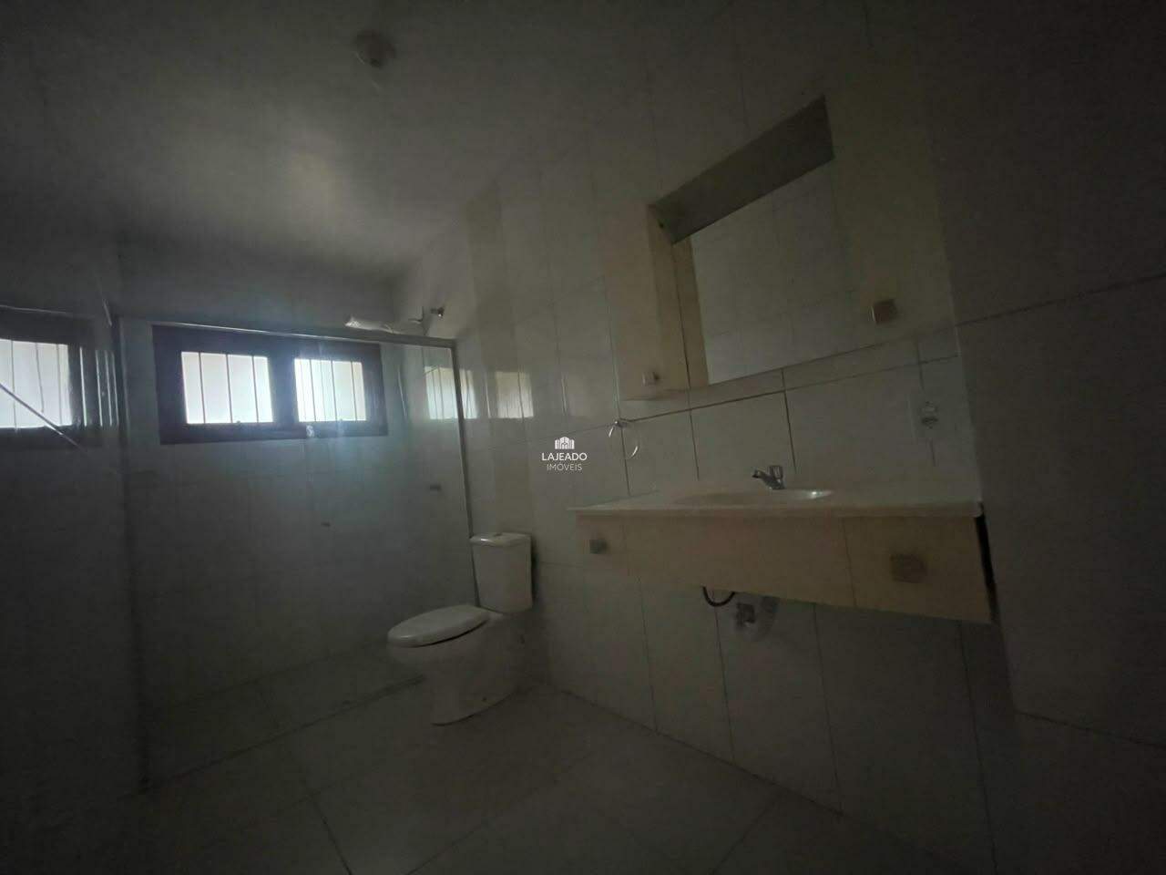 Sobrado para aluguel no Barra da Forqueta: 